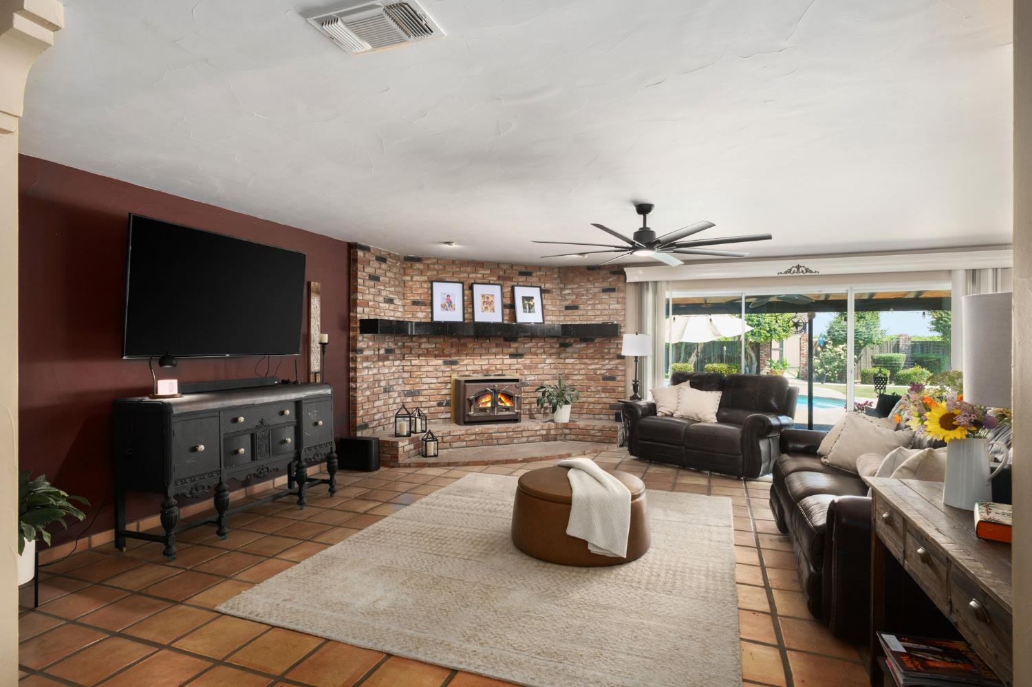 Selma, California, 93662, United States, 3 Bedrooms Bedrooms, ,3 BathroomsBathrooms,Residential,Active,2052138