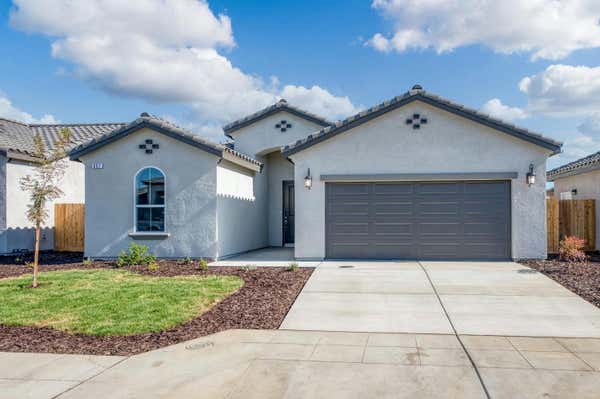 15918 W DYLAN AVE, KERMAN, CA 93630 - Image 1