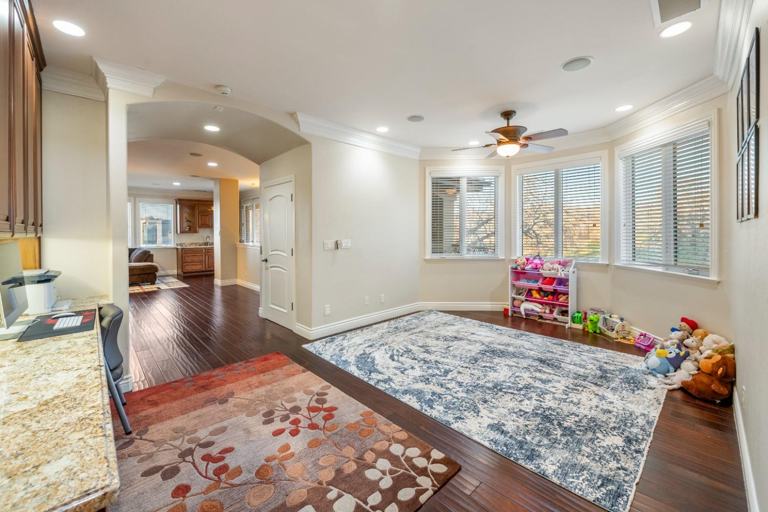 Friant, California, 93626, United States, 7 Bedrooms Bedrooms, ,7 BathroomsBathrooms,Residential,Active,1952490