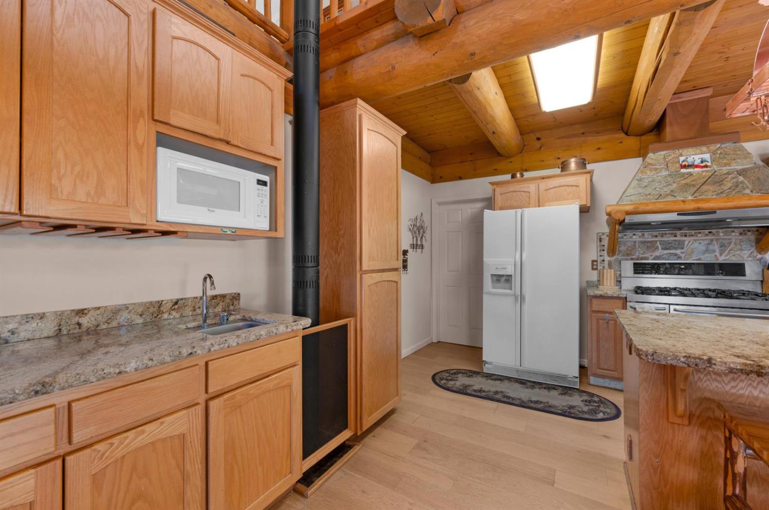 Lakeshore, California, 93634, United States, 3 Bedrooms Bedrooms, ,3 BathroomsBathrooms,Residential,Active,1844543