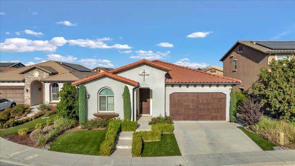 1924 E VIA FIORE AVE, FRESNO, CA 93730 - Image 1