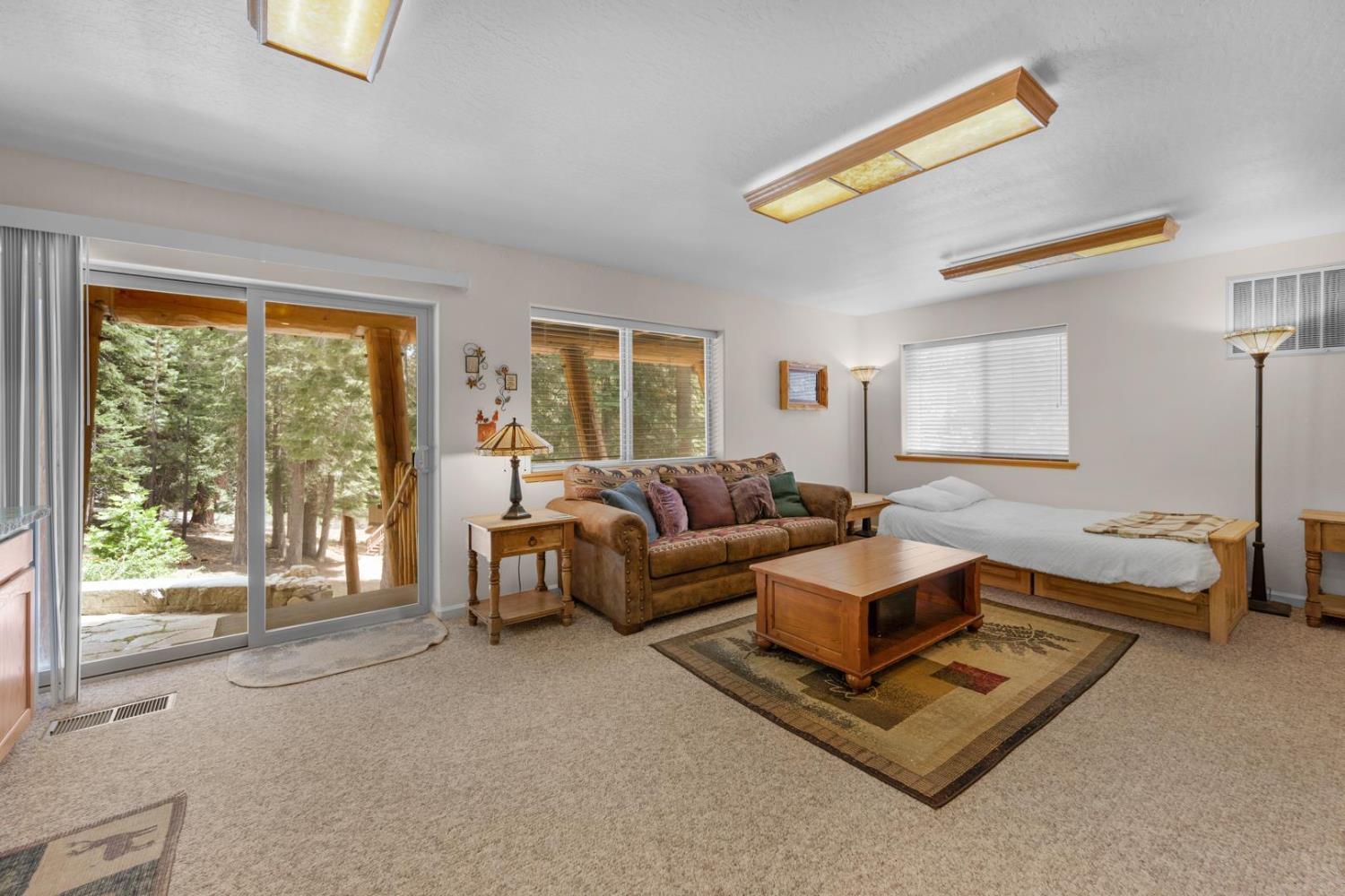 Lakeshore, California, 93634, United States, 3 Bedrooms Bedrooms, ,3 BathroomsBathrooms,Residential,Active,1844543