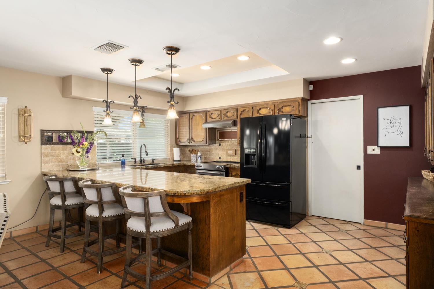 Selma, California, 93662, United States, 3 Bedrooms Bedrooms, ,3 BathroomsBathrooms,Residential,Active,2052138