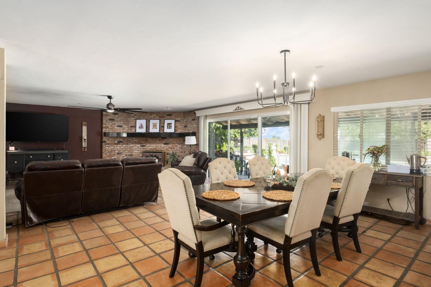 Selma, California, 93662, United States, 3 Bedrooms Bedrooms, ,3 BathroomsBathrooms,Residential,Active,2052138