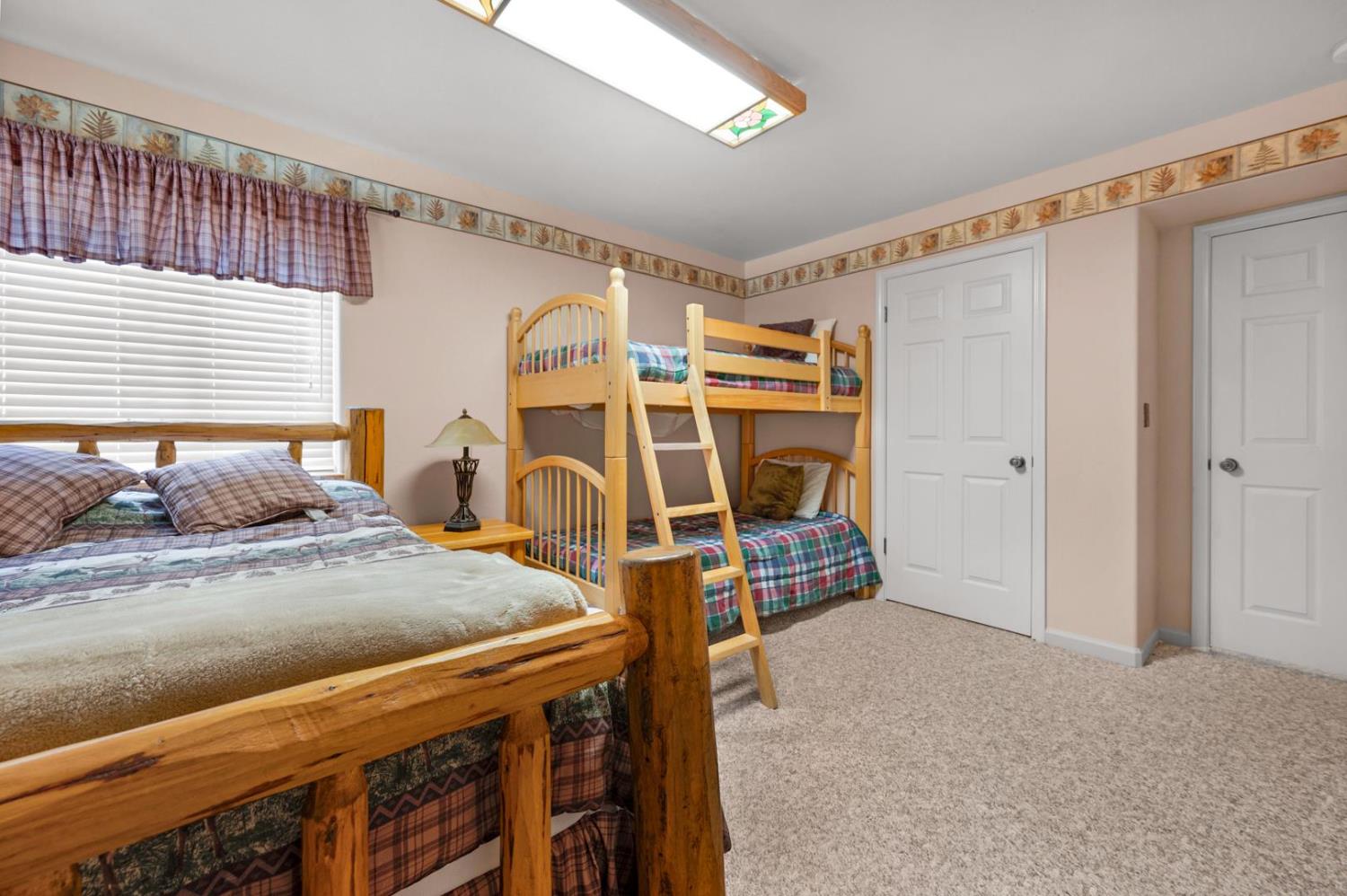 Lakeshore, California, 93634, United States, 3 Bedrooms Bedrooms, ,3 BathroomsBathrooms,Residential,Active,1844543