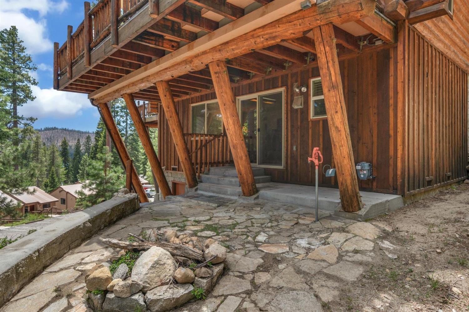 Lakeshore, California, 93634, United States, 3 Bedrooms Bedrooms, ,3 BathroomsBathrooms,Residential,Active,1844543