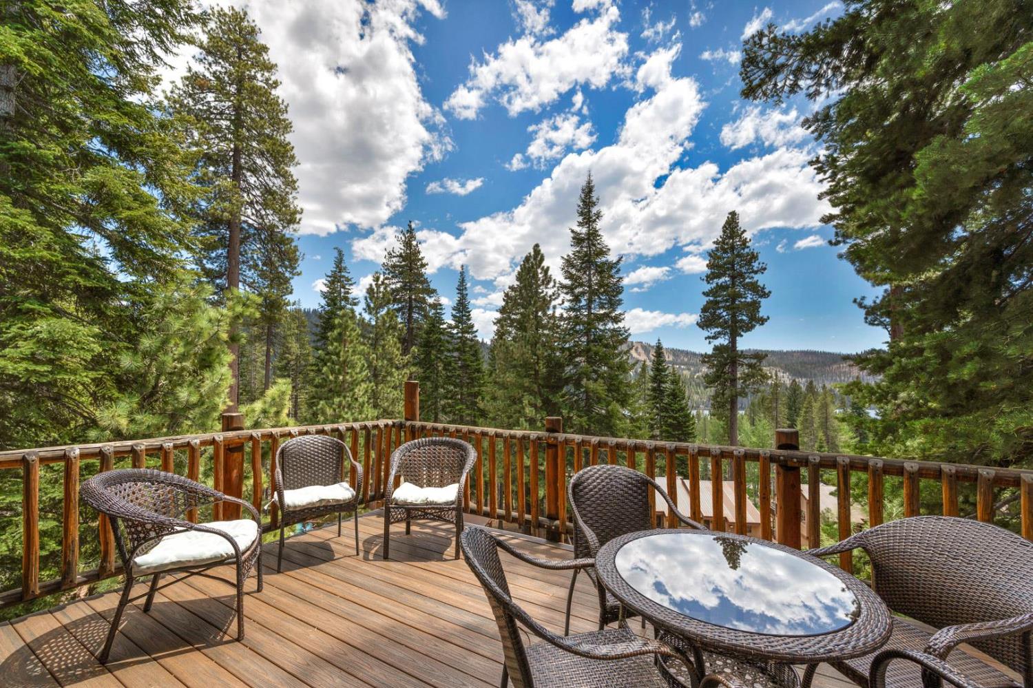 Lakeshore, California, 93634, United States, 3 Bedrooms Bedrooms, ,3 BathroomsBathrooms,Residential,Active,1844543