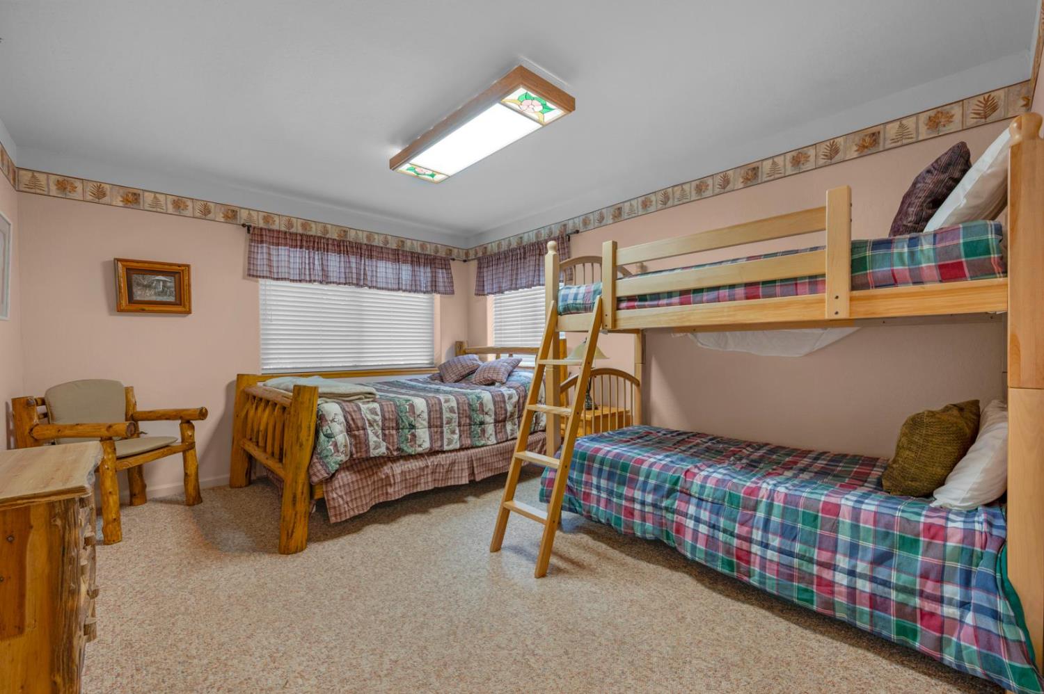 Lakeshore, California, 93634, United States, 3 Bedrooms Bedrooms, ,3 BathroomsBathrooms,Residential,Active,1844543