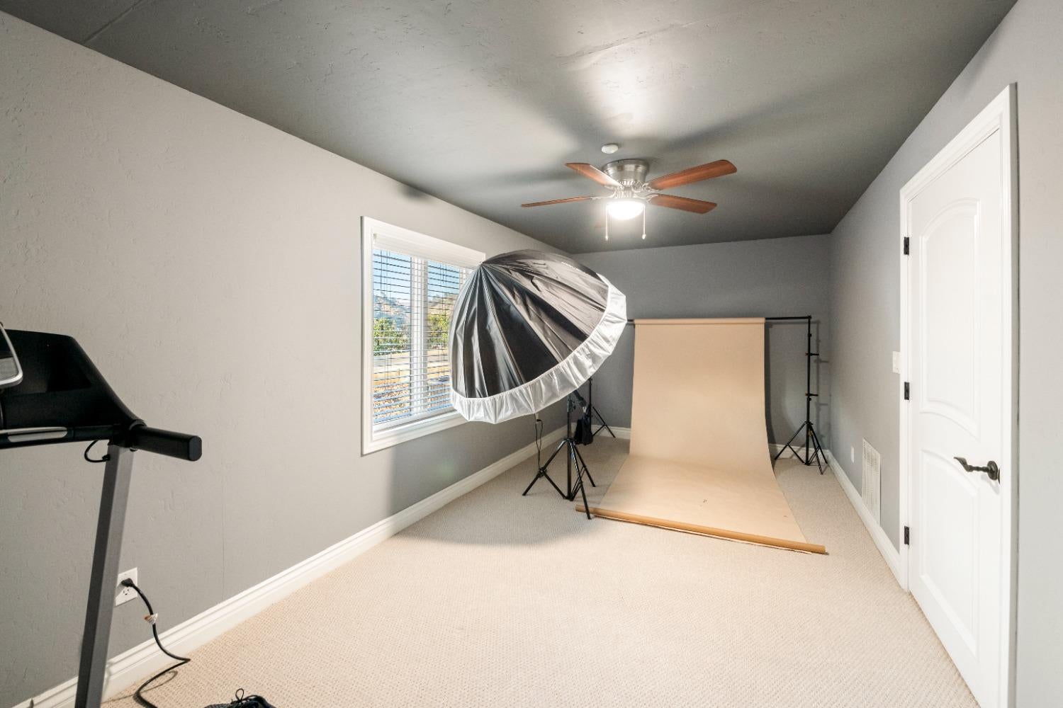 Friant, California, 93626, United States, 7 Bedrooms Bedrooms, ,7 BathroomsBathrooms,Residential,Active,1952490