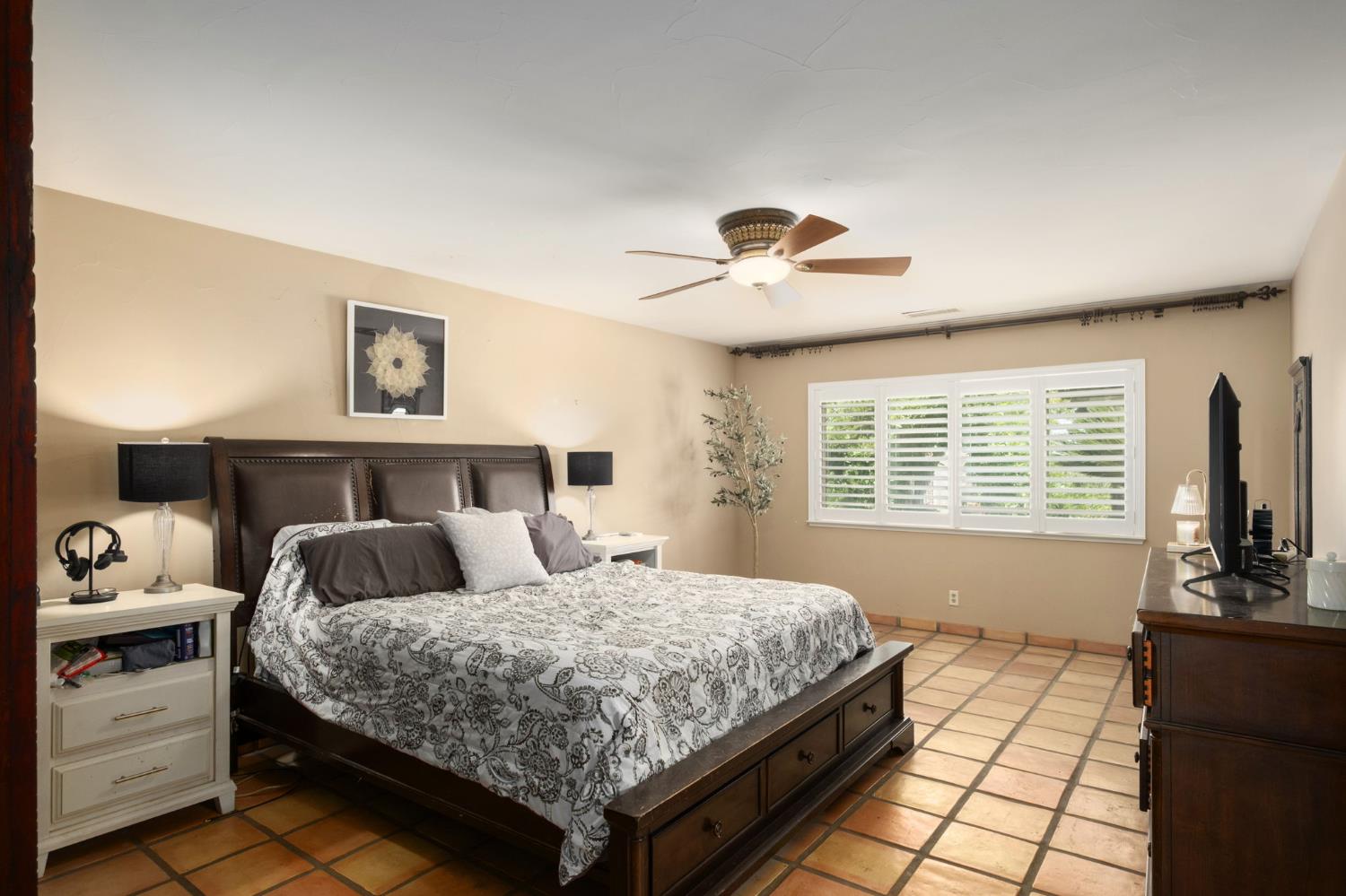 Selma, California, 93662, United States, 3 Bedrooms Bedrooms, ,3 BathroomsBathrooms,Residential,Active,2052138