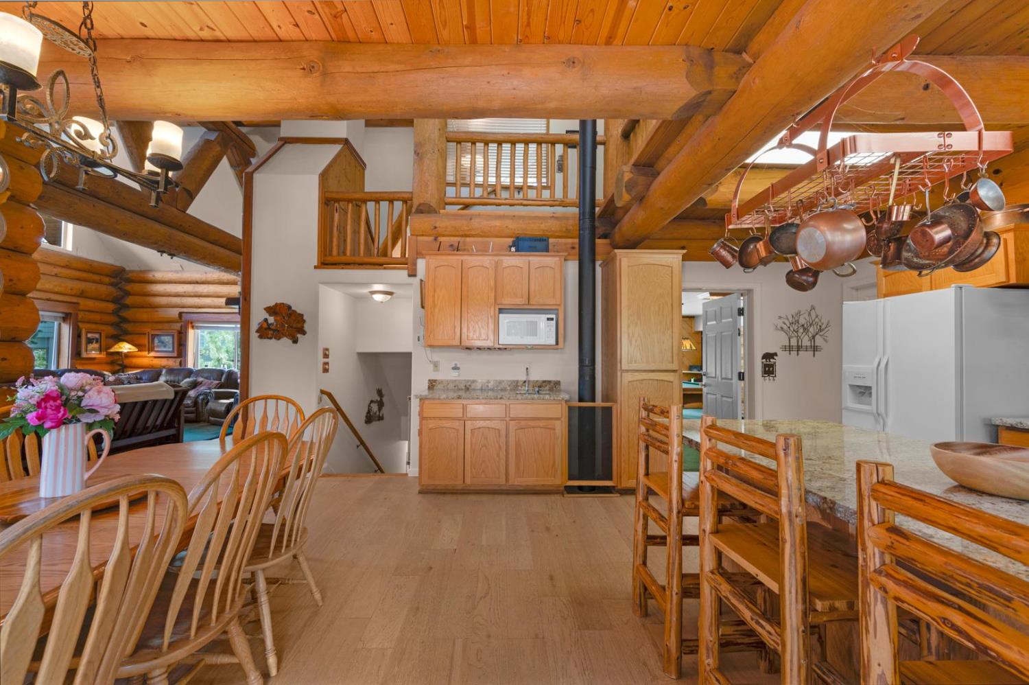 Lakeshore, California, 93634, United States, 3 Bedrooms Bedrooms, ,3 BathroomsBathrooms,Residential,Active,1844543