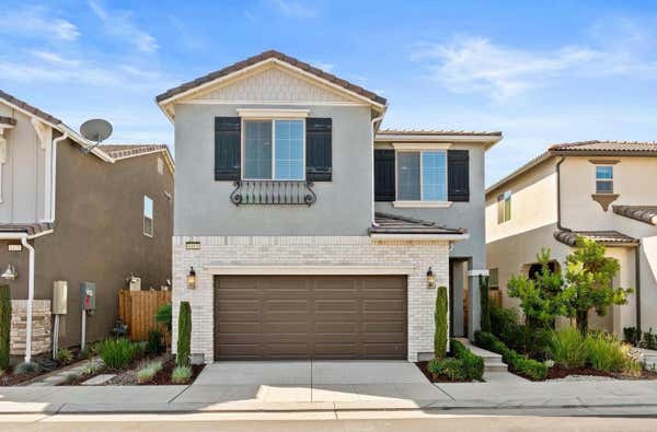 1413 E VIA VIOLA WAY, FRESNO, CA 93730 - Image 1