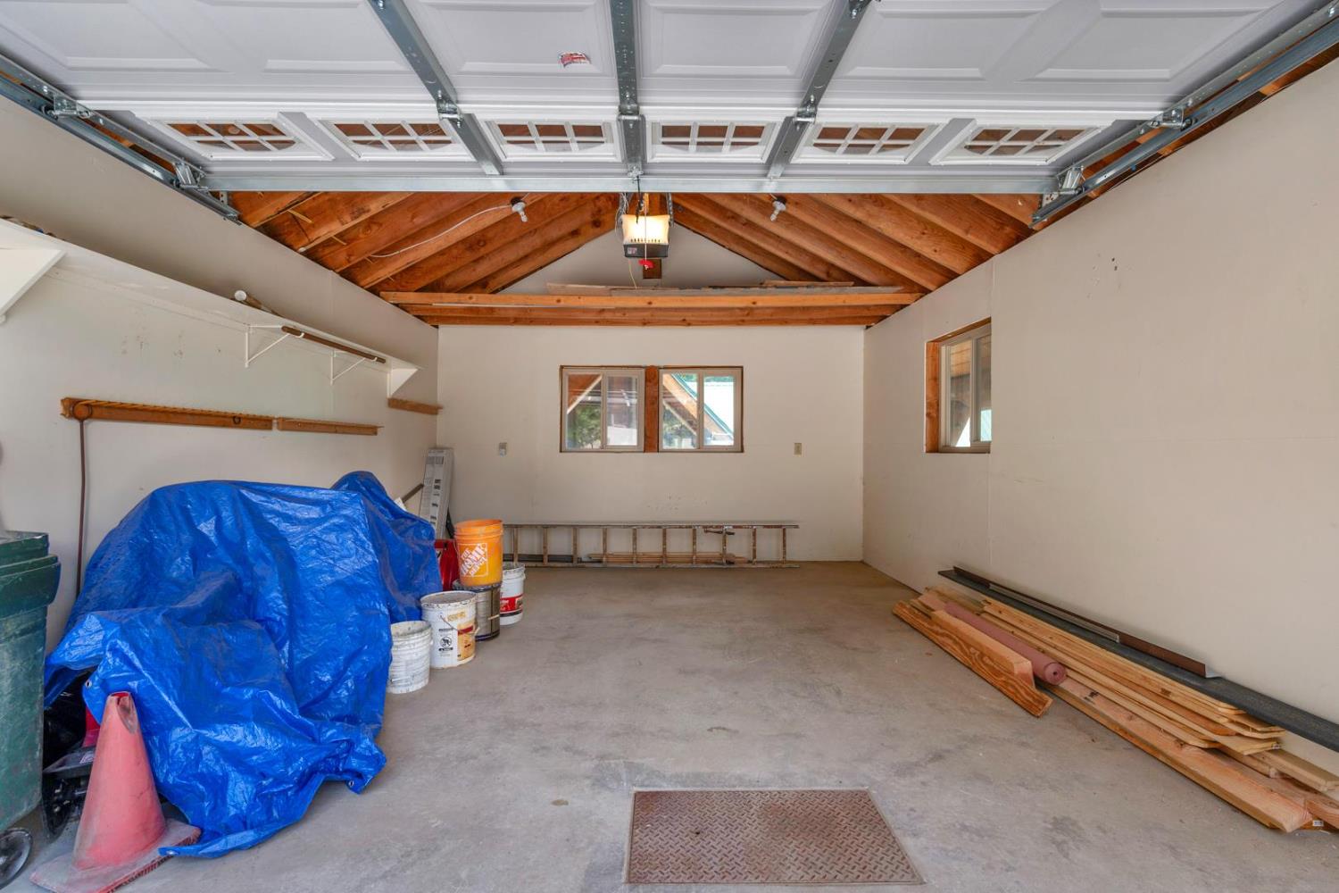 Lakeshore, California, 93634, United States, 3 Bedrooms Bedrooms, ,3 BathroomsBathrooms,Residential,Active,1844543