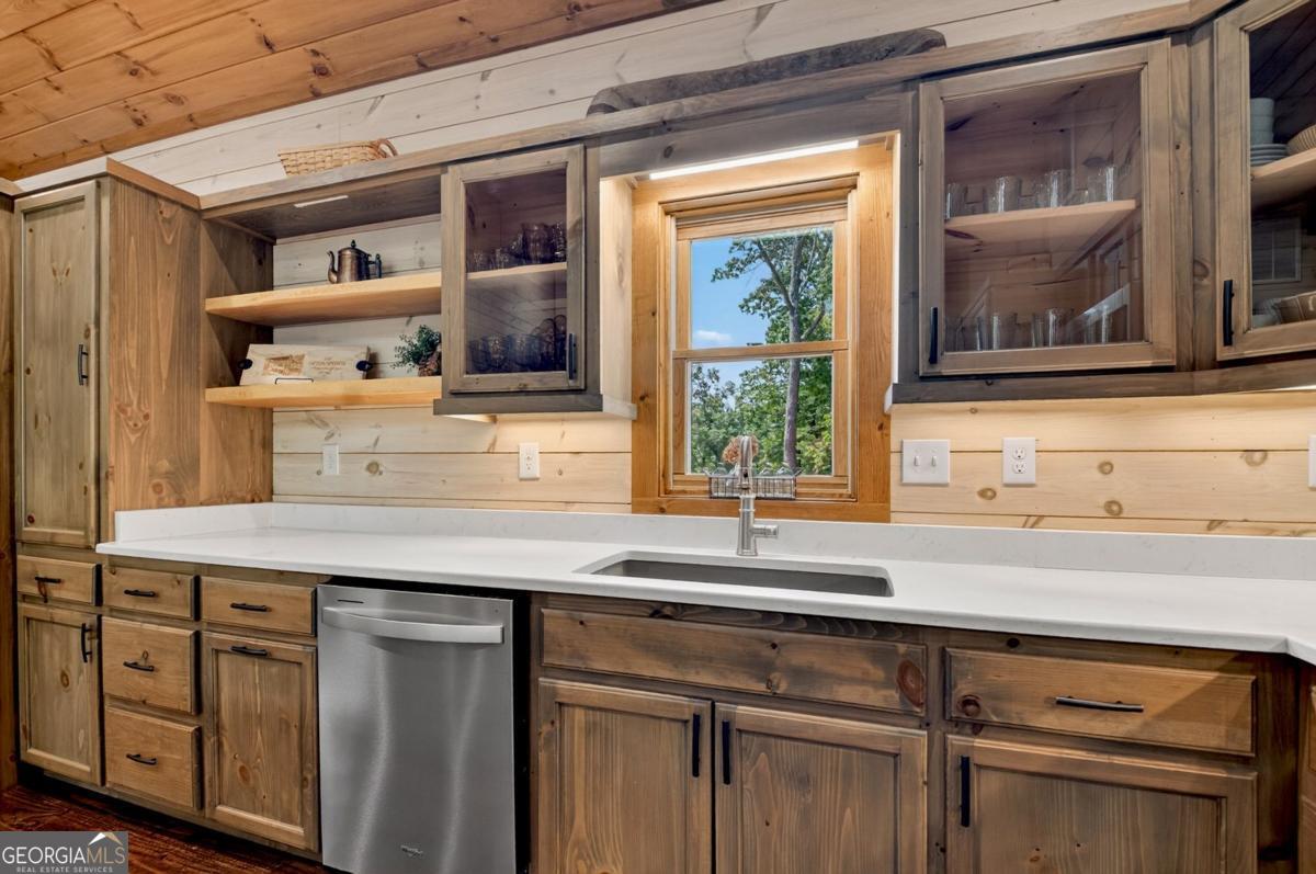 Morganton, Georgia, 30560, United States, 4 Bedrooms Bedrooms, ,4 BathroomsBathrooms,Residential,Active,1853343