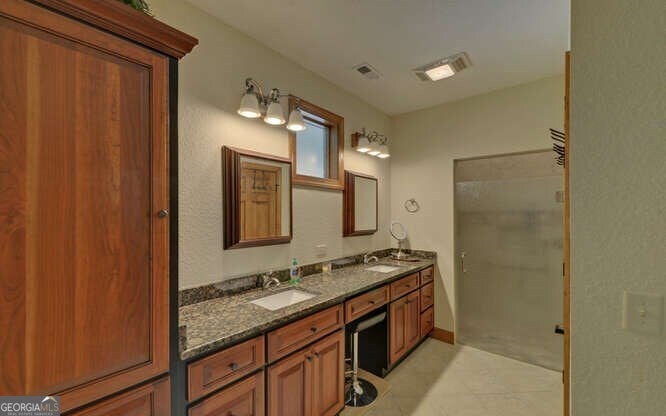 Hiawassee, Georgia, 30546, United States, 4 Bedrooms Bedrooms, ,3 BathroomsBathrooms,Residential,Active,1945091