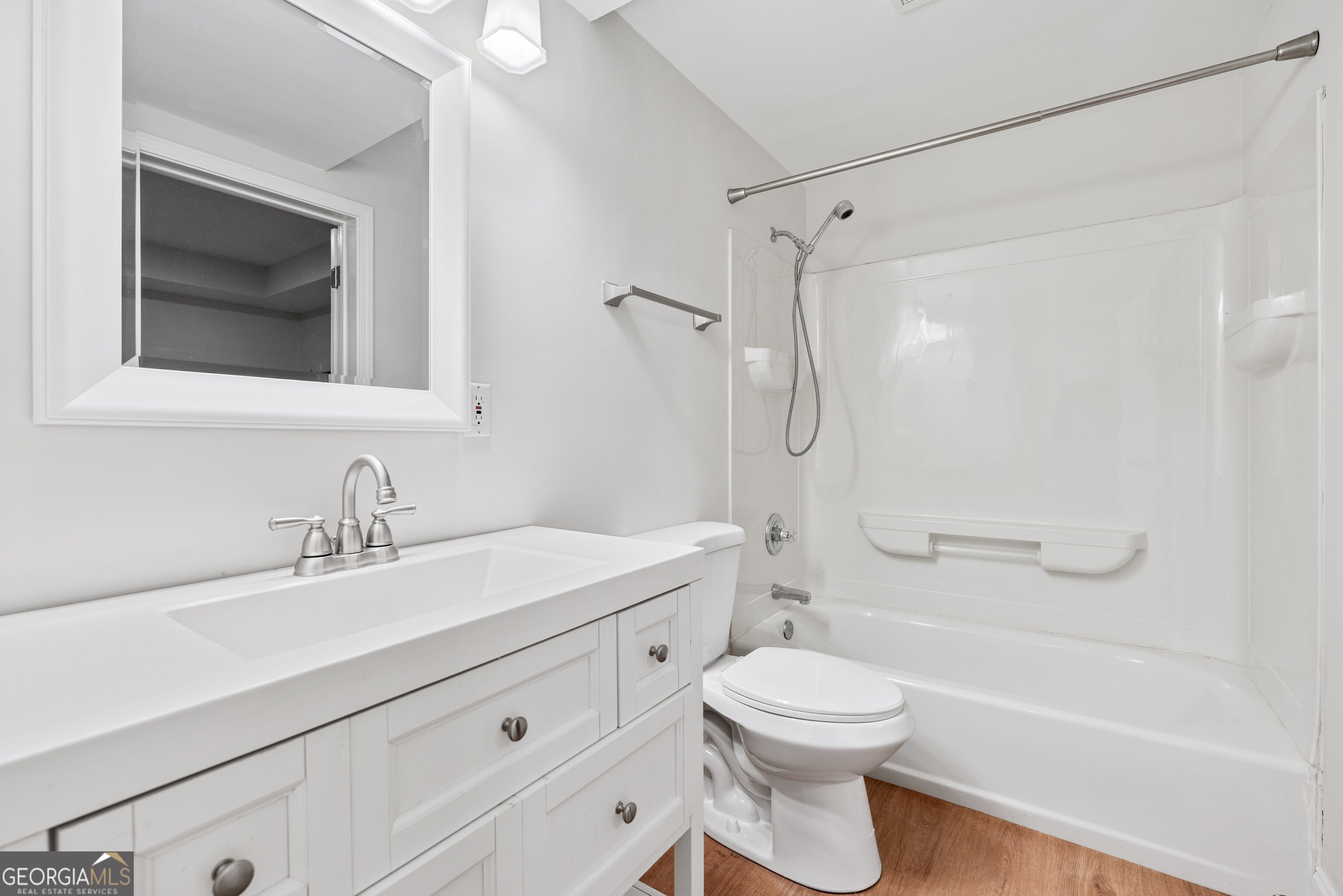 Flowery Branch, Georgia, 30542, United States, ,4 BathroomsBathrooms,Residential,Active,1773157