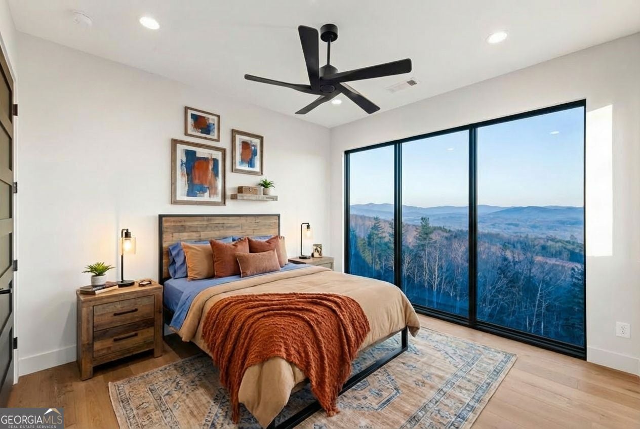 Blairsville, Georgia, 30512, United States, 4 Bedrooms Bedrooms, ,4 BathroomsBathrooms,Residential,Active,2044566
