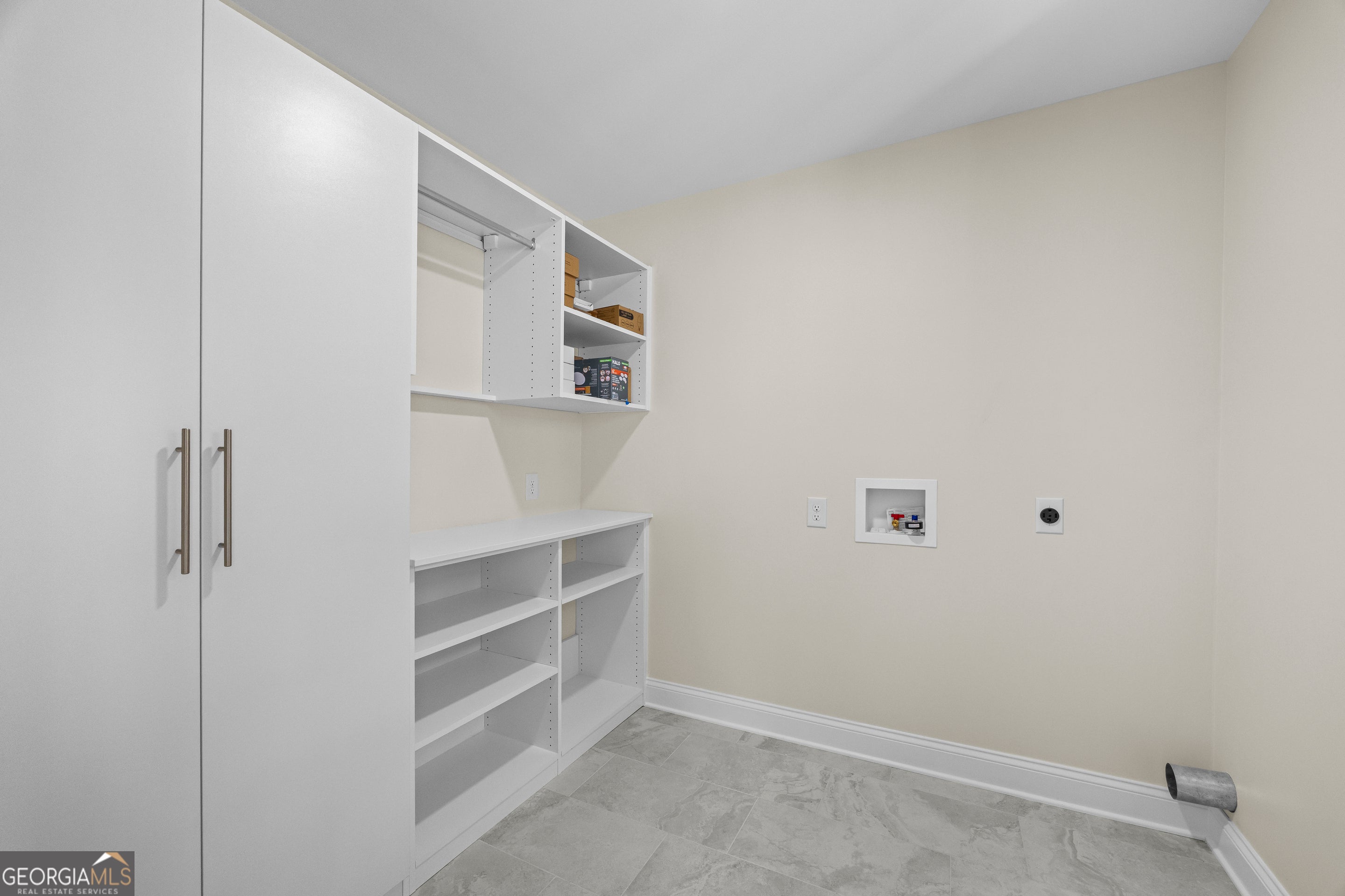 Martin, Georgia, 30557, United States, 6 Bedrooms Bedrooms, ,5 BathroomsBathrooms,Residential,Active,1964253