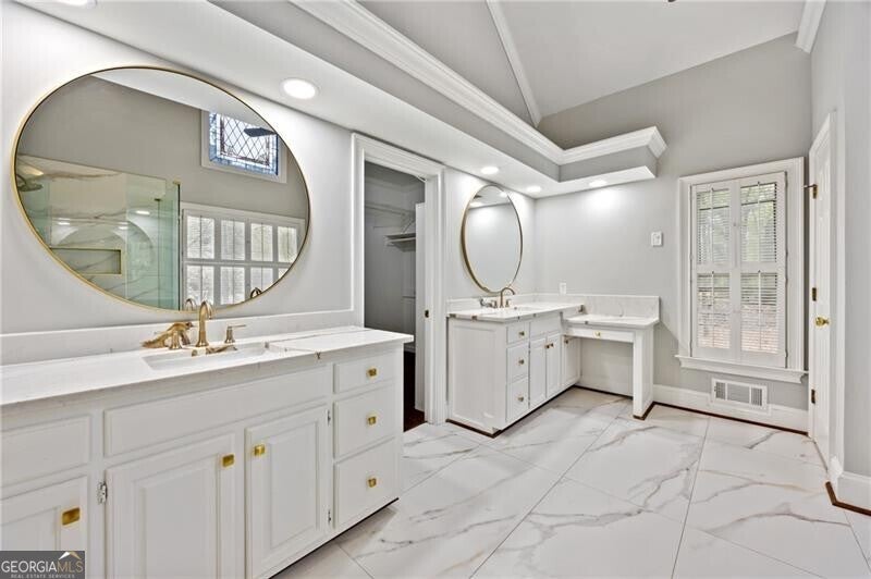 Johns Creek, Georgia, 30097, United States, 6 Bedrooms Bedrooms, ,6 BathroomsBathrooms,Residential,Active,1985586