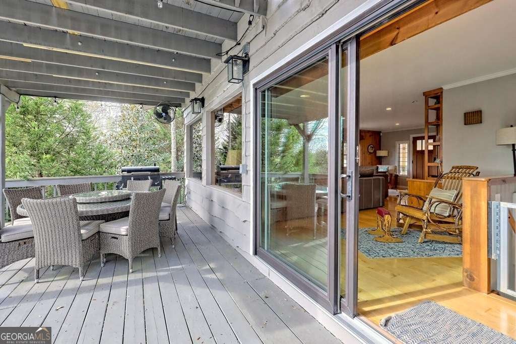Blairsville, Georgia, 30512, United States, 4 Bedrooms Bedrooms, ,6 BathroomsBathrooms,Residential,Active,1922313