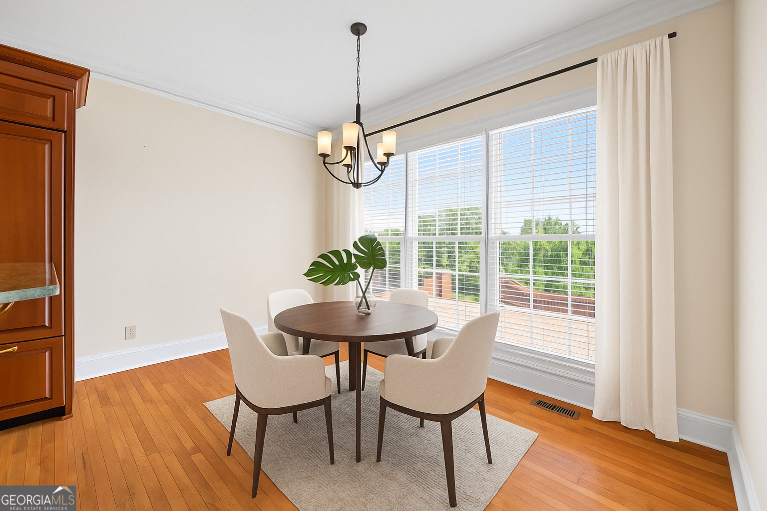 Lavonia, Georgia, 30553, United States, 5 Bedrooms Bedrooms, ,5 BathroomsBathrooms,Residential,Active,1862896