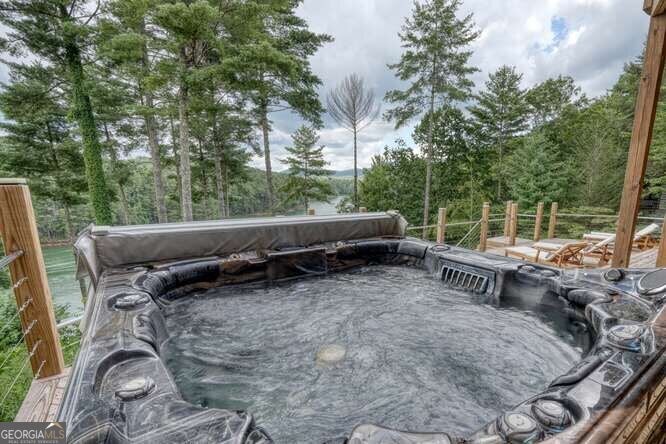 Blue Ridge, Georgia, 30513, United States, 5 Bedrooms Bedrooms, ,4 BathroomsBathrooms,Residential,Active,1922342