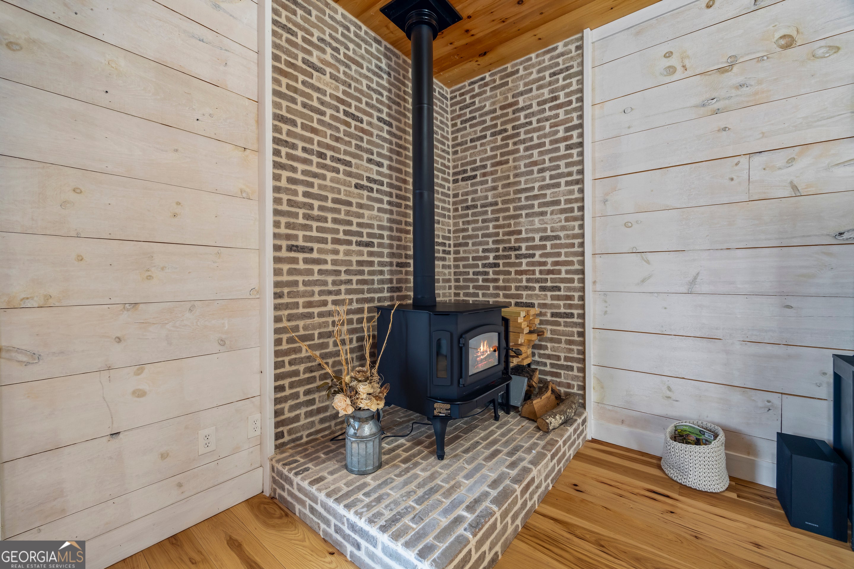 Hartwell, Georgia, 30643, United States, 6 Bedrooms Bedrooms, ,6 BathroomsBathrooms,Residential,Active,2011216