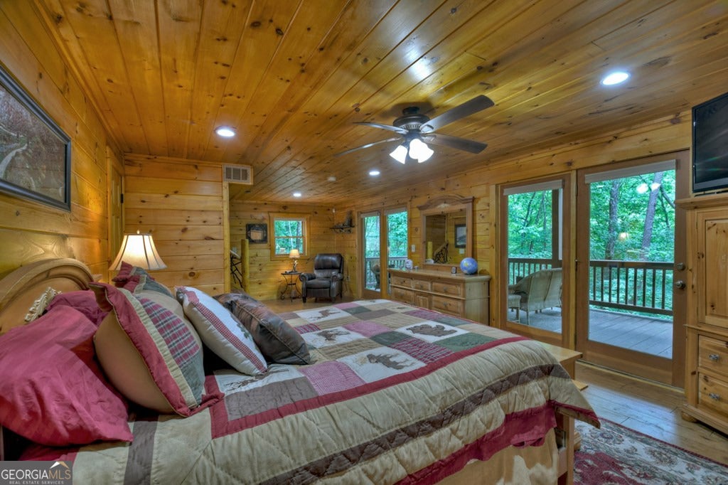 Morganton, Georgia, 30560, United States, 4 Bedrooms Bedrooms, ,6 BathroomsBathrooms,Residential,Active,1945076