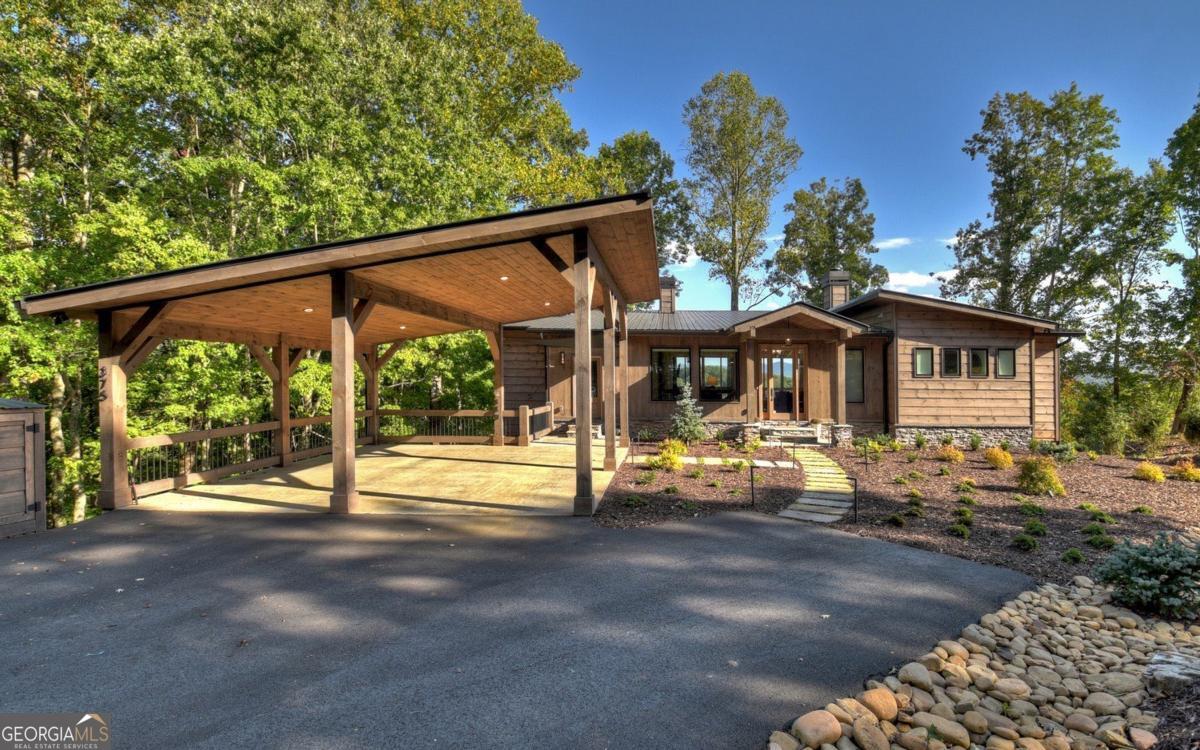 Morganton, Georgia, 30560, United States, 3 Bedrooms Bedrooms, ,4 BathroomsBathrooms,Residential,Active,2010579