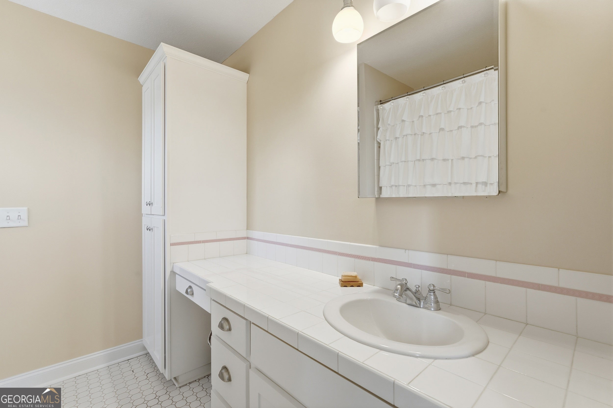 Portal, Georgia, 30450, United States, 5 Bedrooms Bedrooms, ,4 BathroomsBathrooms,Residential,Active,2015440