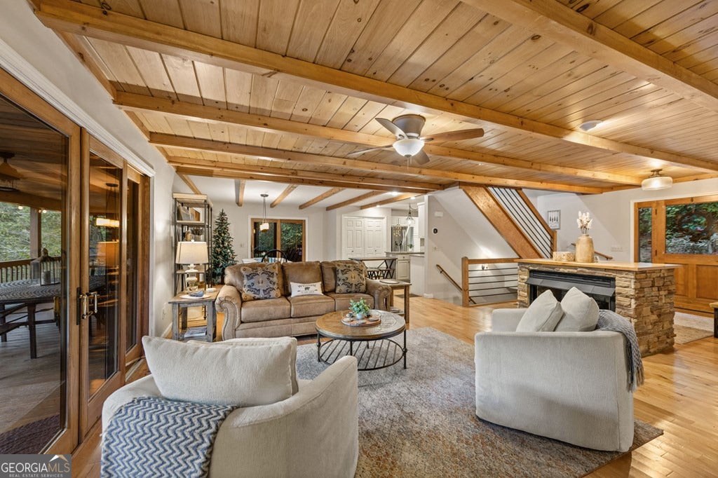 Blue Ridge, Georgia, 30513, United States, 4 Bedrooms Bedrooms, ,3 BathroomsBathrooms,Residential,Active,1945256