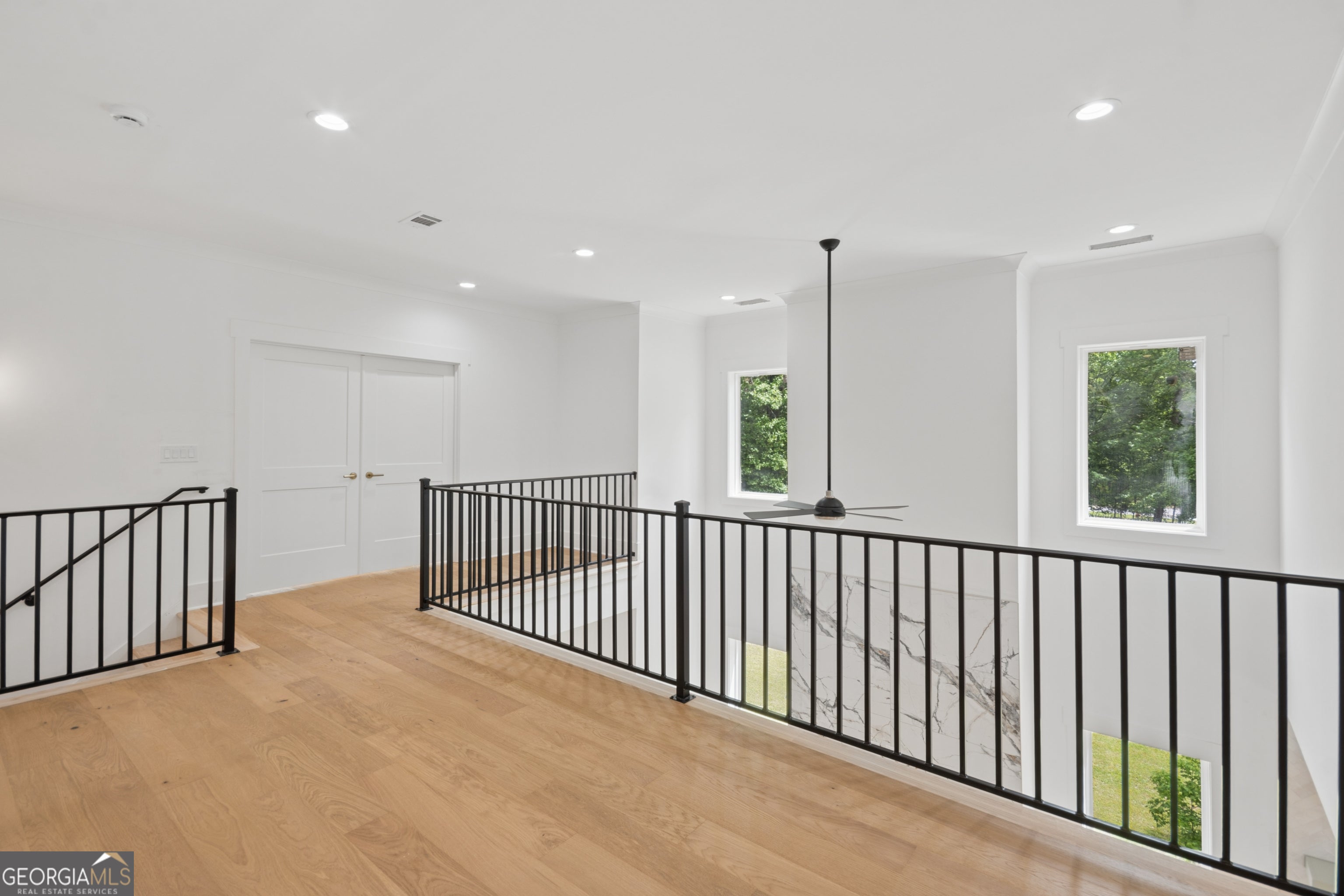 Alpharetta, Georgia, 30022, United States, 5 Bedrooms Bedrooms, ,4 BathroomsBathrooms,Residential,Active,2044146