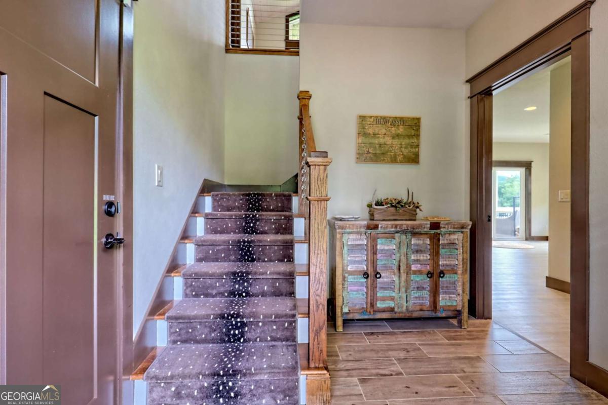 Hiawassee, Georgia, 30546, United States, 2 Bedrooms Bedrooms, ,3 BathroomsBathrooms,Residential,Active,1914779