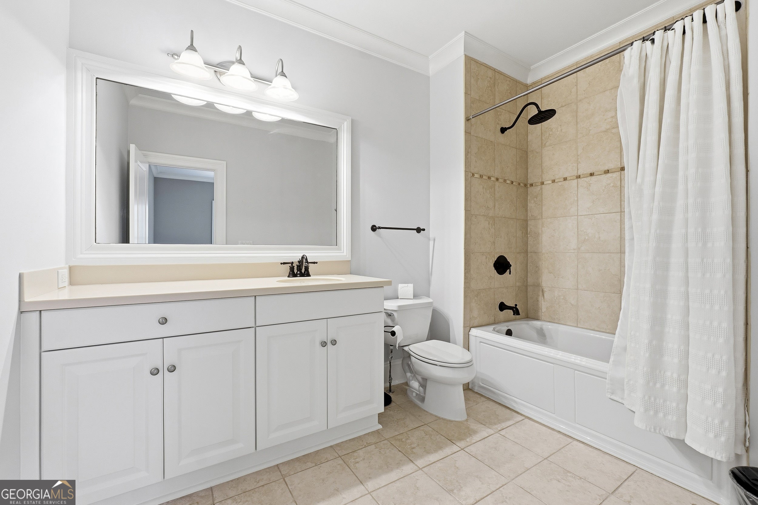 Kennesaw, Georgia, 30152, United States, 6 Bedrooms Bedrooms, ,8 BathroomsBathrooms,Residential,Active,2009375