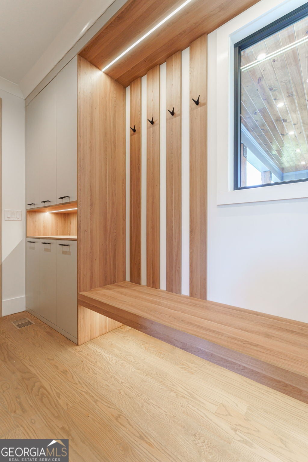 Cumming, Georgia, 30041, United States, 4 Bedrooms Bedrooms, ,4 BathroomsBathrooms,Residential,Active,1969675