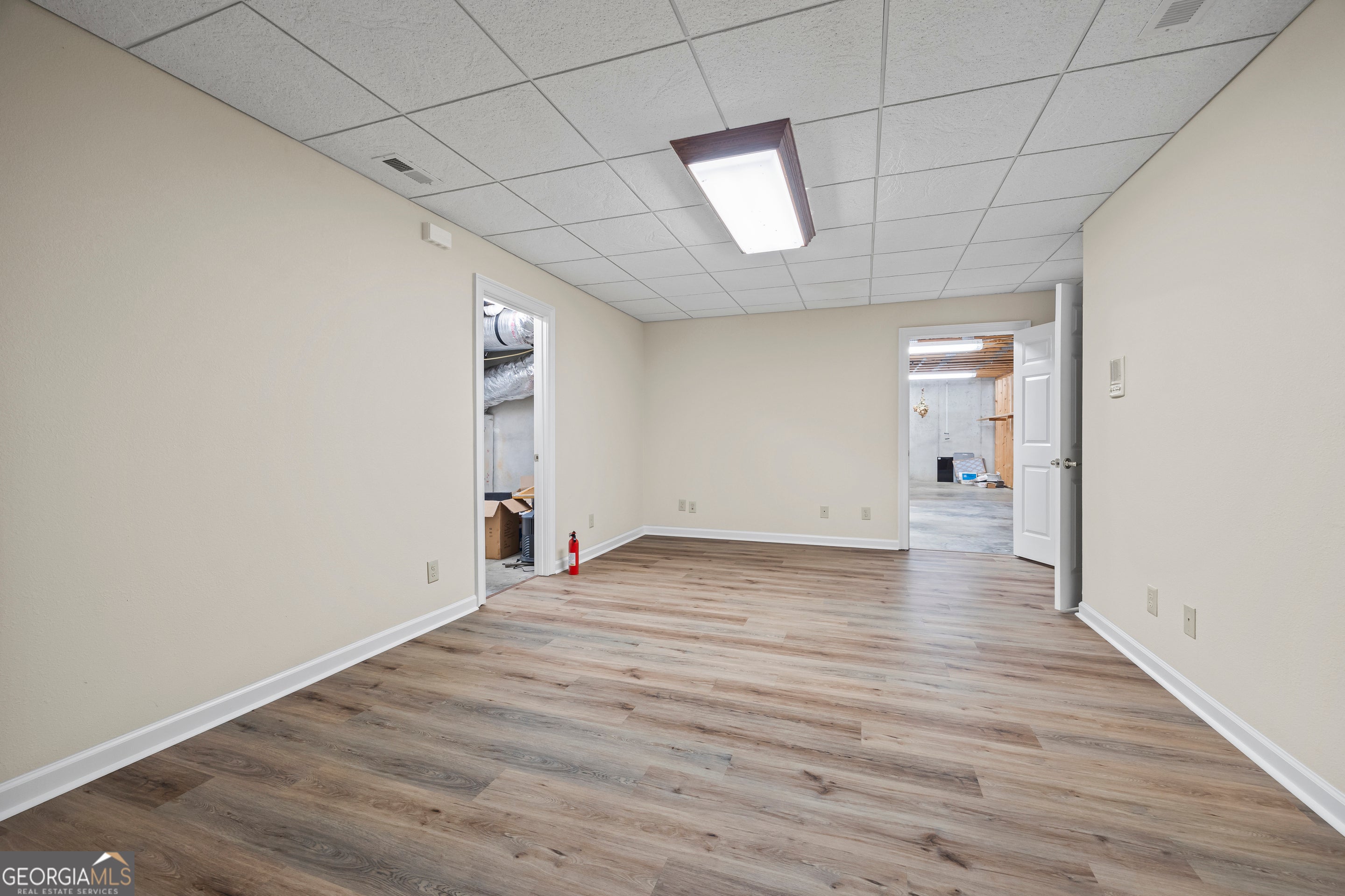 Lavonia, Georgia, 30553, United States, 5 Bedrooms Bedrooms, ,5 BathroomsBathrooms,Residential,Active,1862896