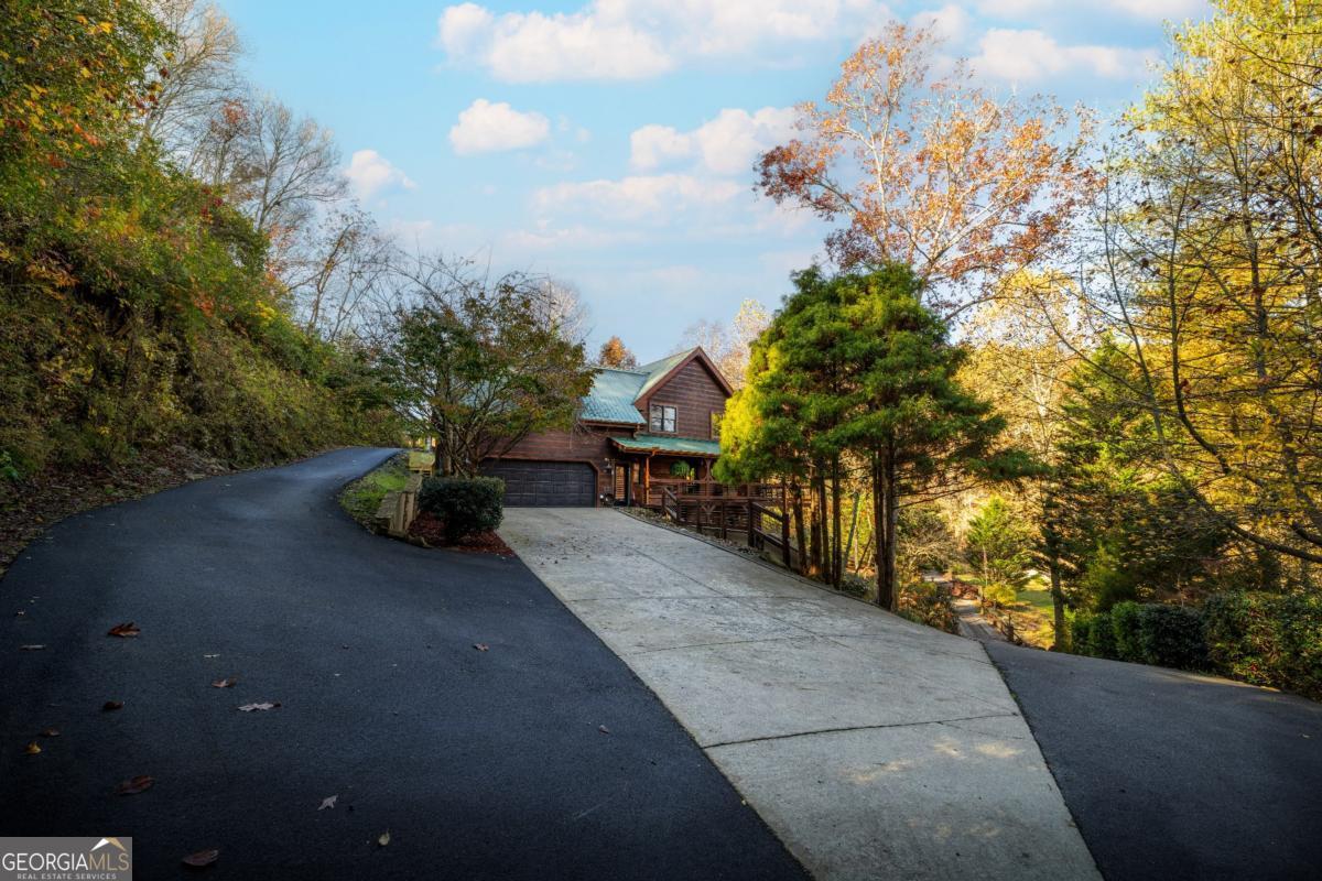 Blue Ridge, Georgia, 30513, United States, 4 Bedrooms Bedrooms, ,4 BathroomsBathrooms,Residential,Active,1990584