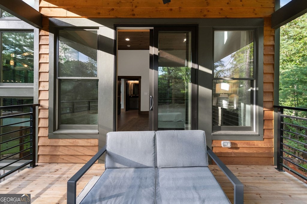 Ellijay, Georgia, 30540, United States, 5 Bedrooms Bedrooms, ,6 BathroomsBathrooms,Residential,Active,1919053