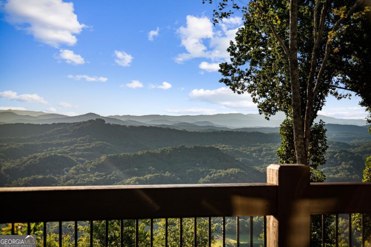 Blue Ridge, Georgia, 30513, United States, 4 Bedrooms Bedrooms, ,4 BathroomsBathrooms,Residential,Active,1905085