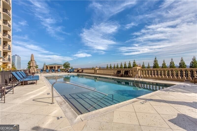 Atlanta, Georgia, 30339, United States, 2 Bedrooms Bedrooms, ,3 BathroomsBathrooms,Residential,Active,1914618