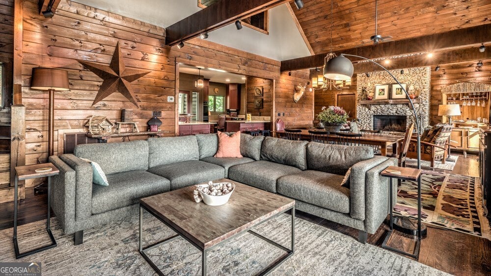 Ellijay, Georgia, 30536, United States, 6 Bedrooms Bedrooms, ,5 BathroomsBathrooms,Residential,Active,1936401