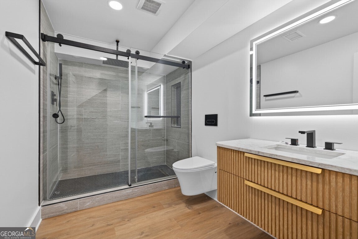 Norcross, Georgia, 30071, United States, 6 Bedrooms Bedrooms, ,5 BathroomsBathrooms,Residential,Active,2009837