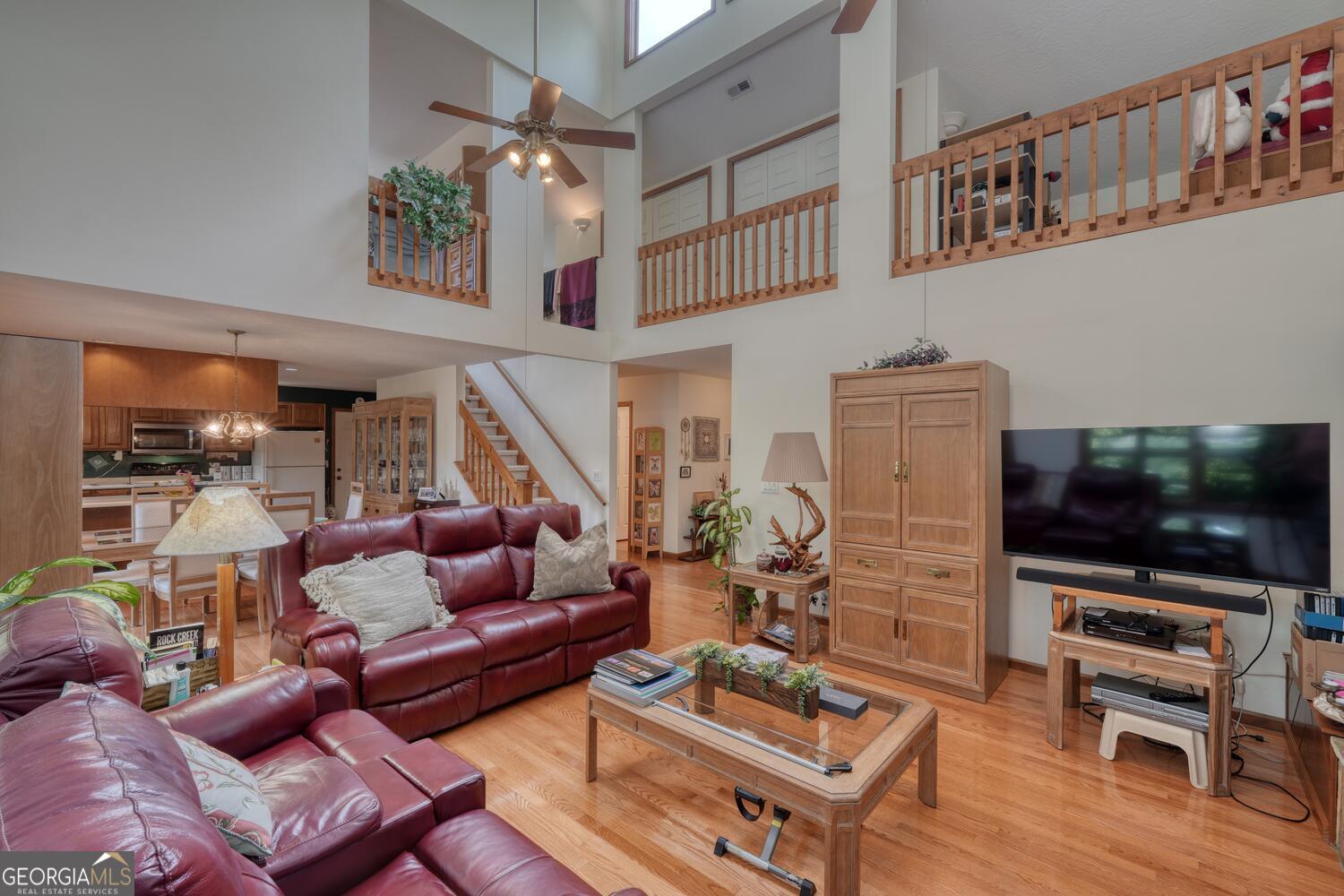 Blairsville, Georgia, 30512, United States, 3 Bedrooms Bedrooms, ,3 BathroomsBathrooms,Residential,Active,1898214