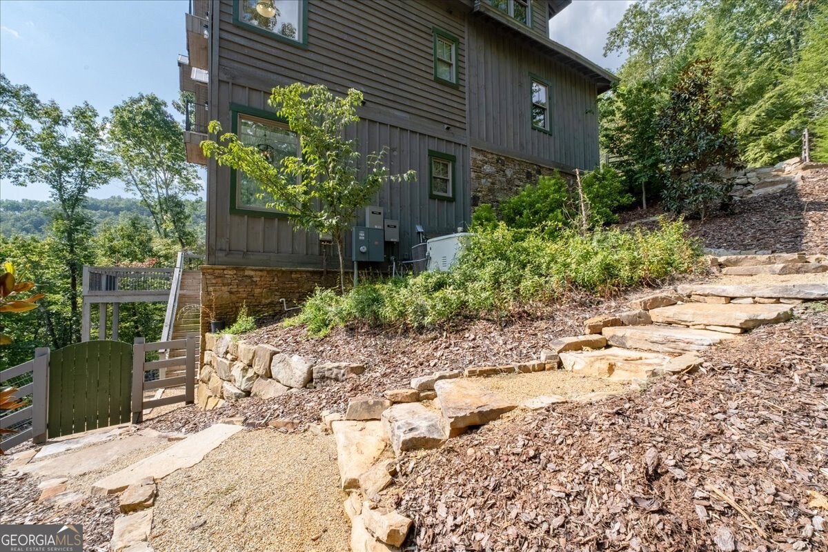 Ellijay, Georgia, 30540, United States, 5 Bedrooms Bedrooms, ,7 BathroomsBathrooms,Residential,Active,1952483