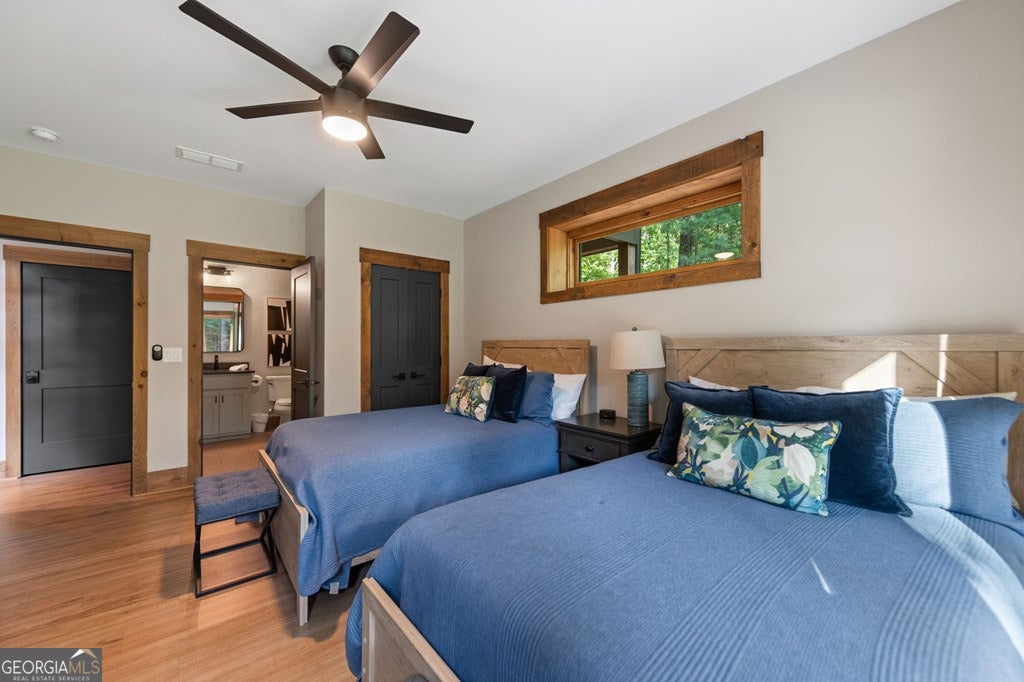 Ellijay, Georgia, 30540, United States, 5 Bedrooms Bedrooms, ,6 BathroomsBathrooms,Residential,Active,1919053