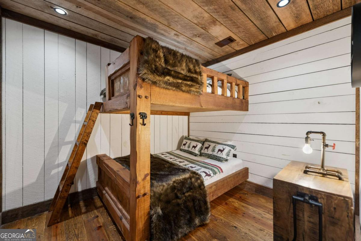 Blue Ridge, Georgia, 30513, United States, 3 Bedrooms Bedrooms, ,5 BathroomsBathrooms,Residential,Active,1973533