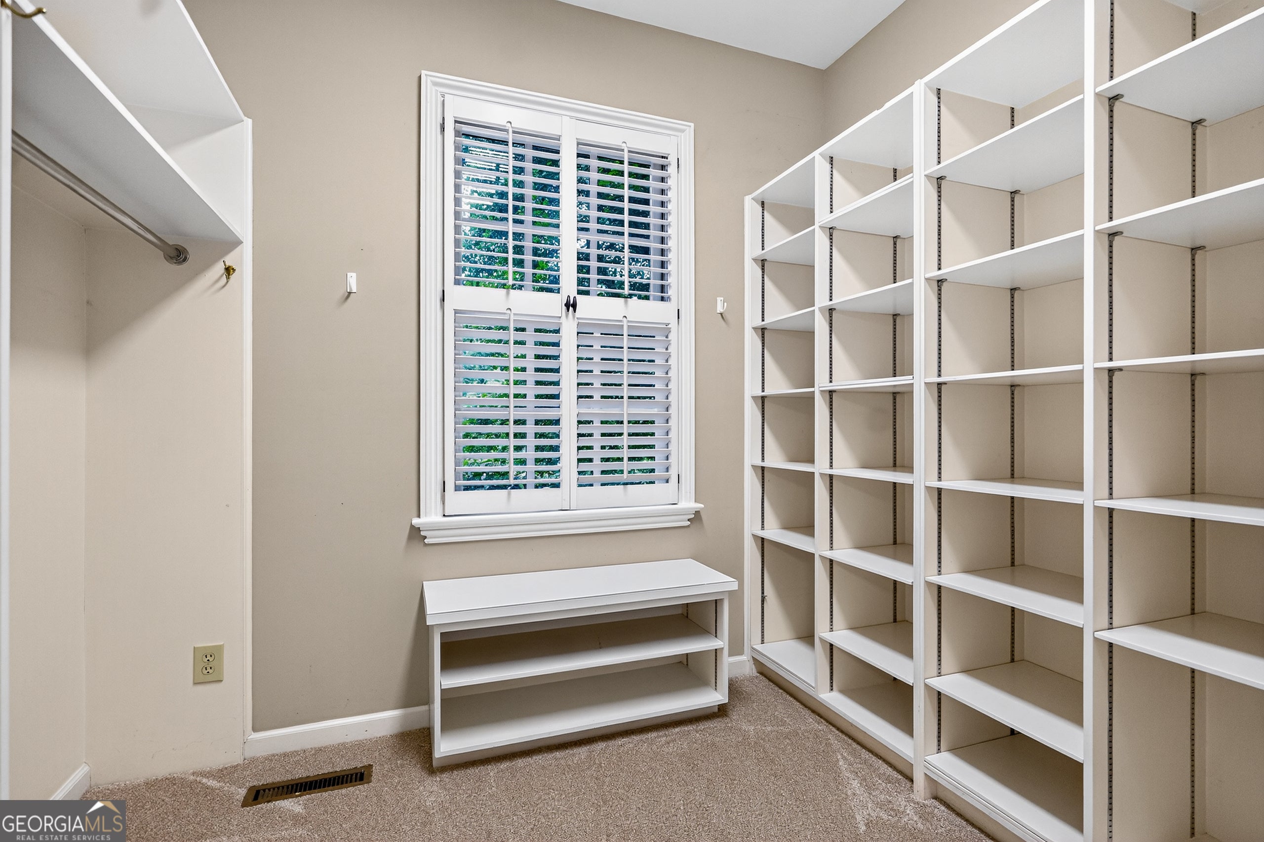 Lagrange, Georgia, 30240, United States, 5 Bedrooms Bedrooms, ,8 BathroomsBathrooms,Residential,Active,2002360