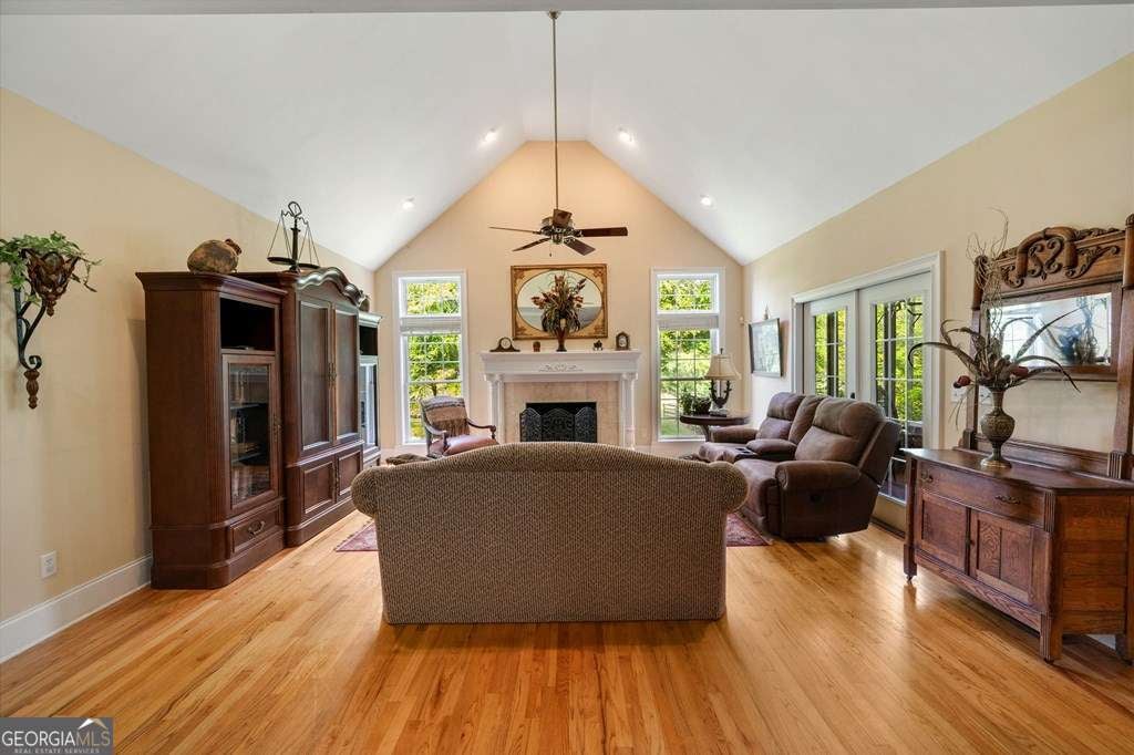 Ellijay, Georgia, 30536, United States, 3 Bedrooms Bedrooms, ,3 BathroomsBathrooms,Residential,Active,1953428