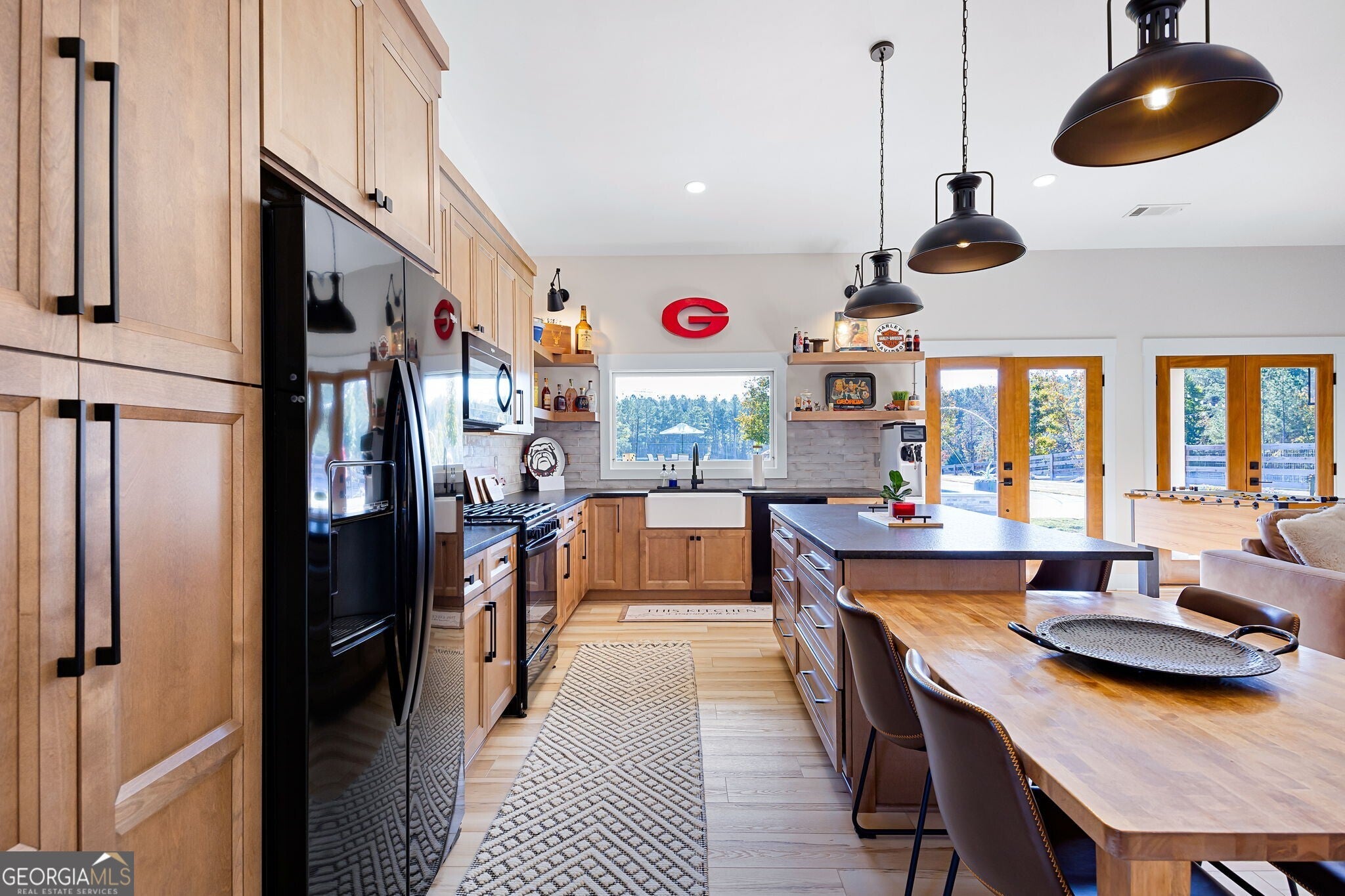 Rydal, Georgia, 30171, United States, 5 Bedrooms Bedrooms, ,5 BathroomsBathrooms,Residential,Active,1987251