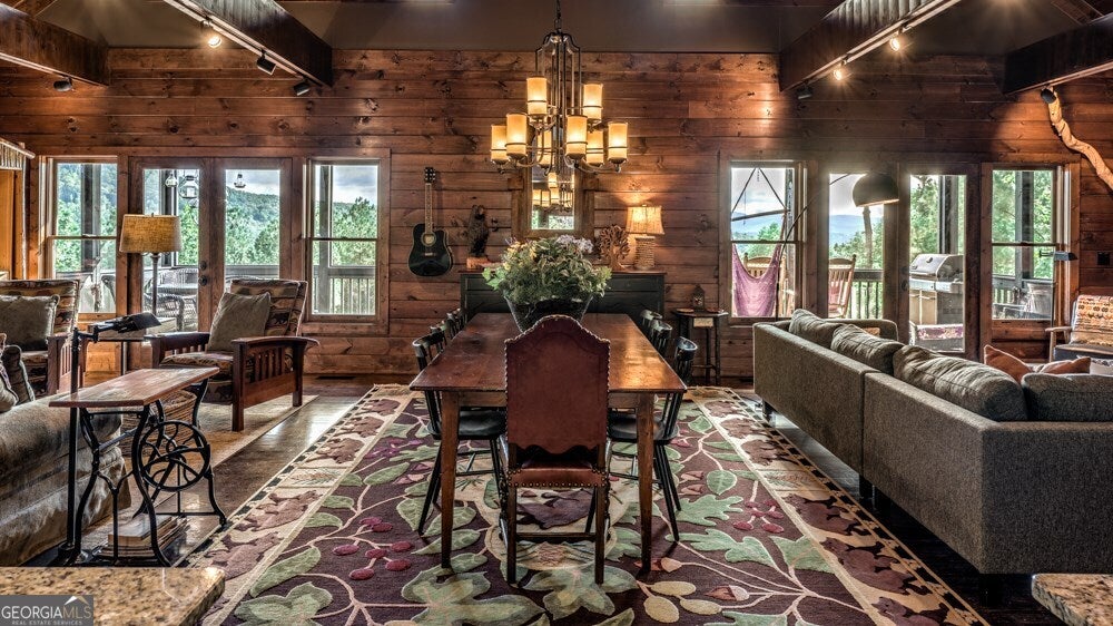 Ellijay, Georgia, 30536, United States, 6 Bedrooms Bedrooms, ,5 BathroomsBathrooms,Residential,Active,1936401